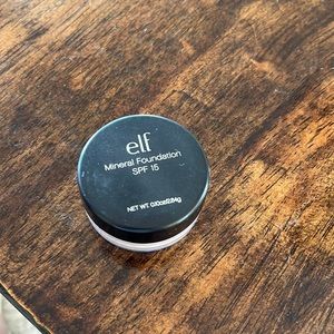Elf mineral foundation unopened
